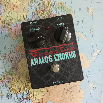 Voodoo Lab Voodoo Lab 2000s Voodoo Lab Analog Chorus Black B-Stock - Offerta BSTOCK