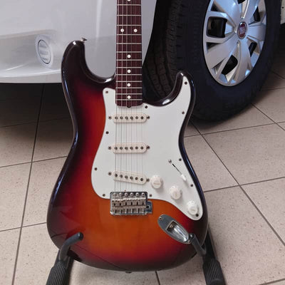Fender JV Stratocaster 1st edition Sunburst