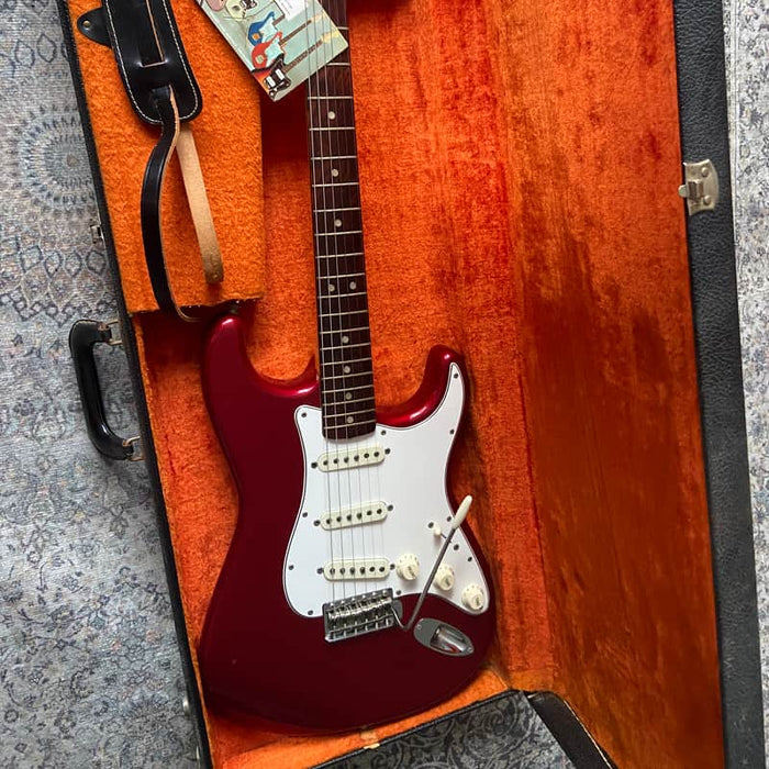Fender Stratocaster Candy Apple Red