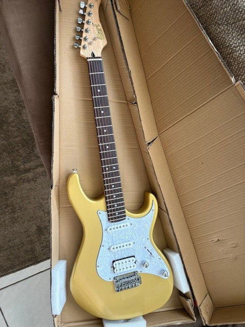 Cort G250 Champagne goldmetallic 2021 neu ! B-Stock - Offerta BSTOCK