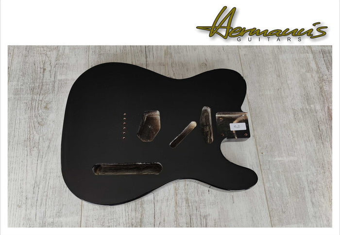 TL 3 piece Erle Body, Finish High Gloss Black, Gewicht 1,9 - 2,2 kg,