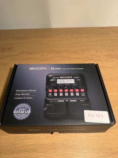Zoom Zoom G1 Four Gitarren Multi Effekt processor stompbox amp looper #00169 B-Stock - Offerta BSTOCK