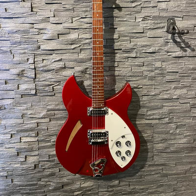 Rickenbacker Rickenbacker 330 Ruby B-Stock - Offerta BSTOCK