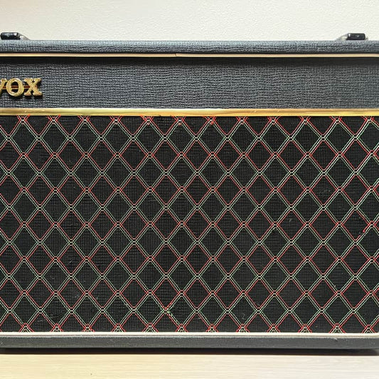 Vox Vox V15 15-Watt 2x10" Guitar Combo Black - Reverb